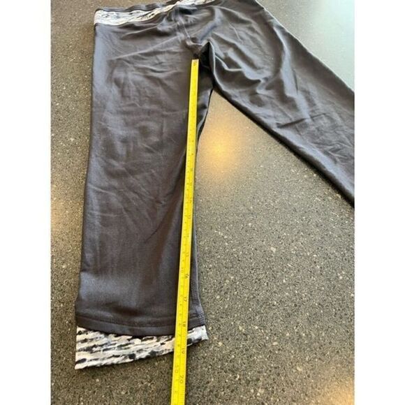 Champion and New Balance bundle - Picture 10 of 10